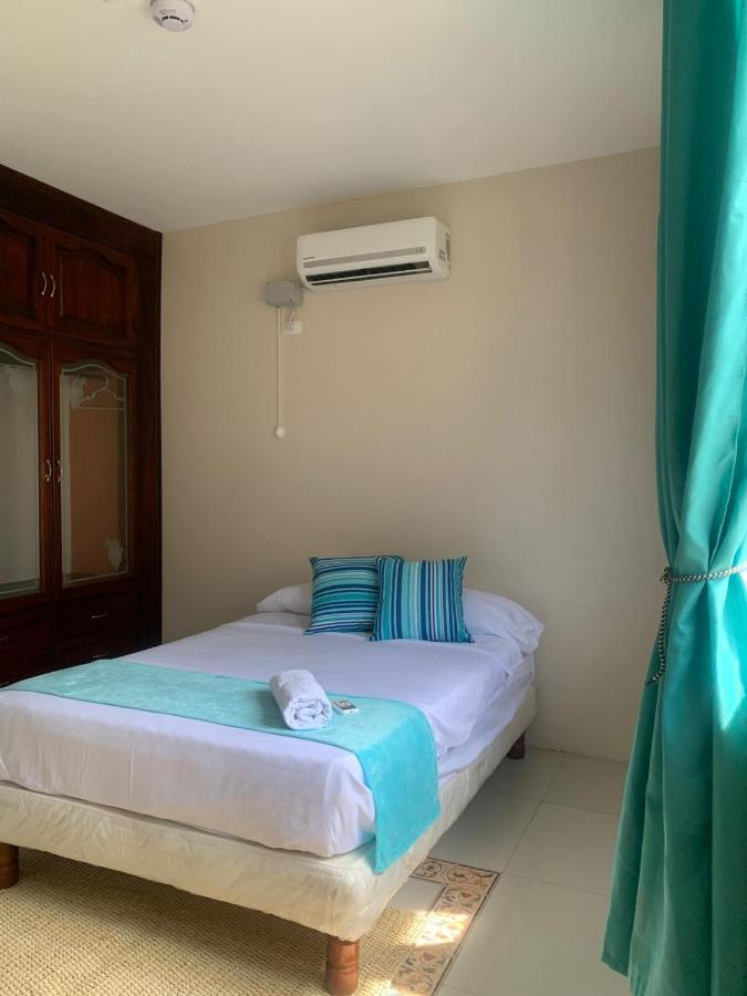 Reef Hostel مانتا المظهر الخارجي الصورة