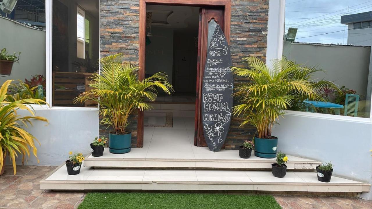 Reef Hostel مانتا المظهر الخارجي الصورة