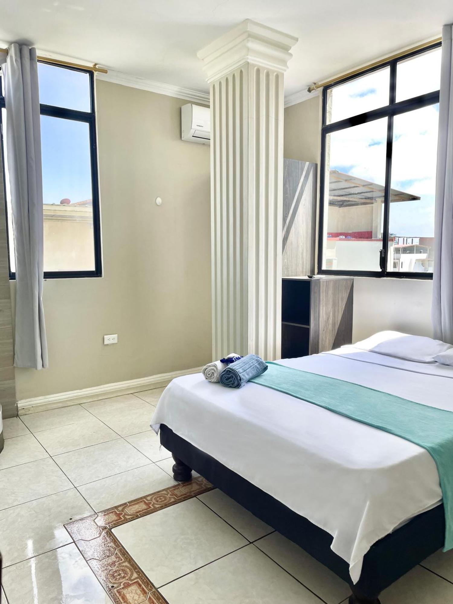 Reef Hostel مانتا المظهر الخارجي الصورة