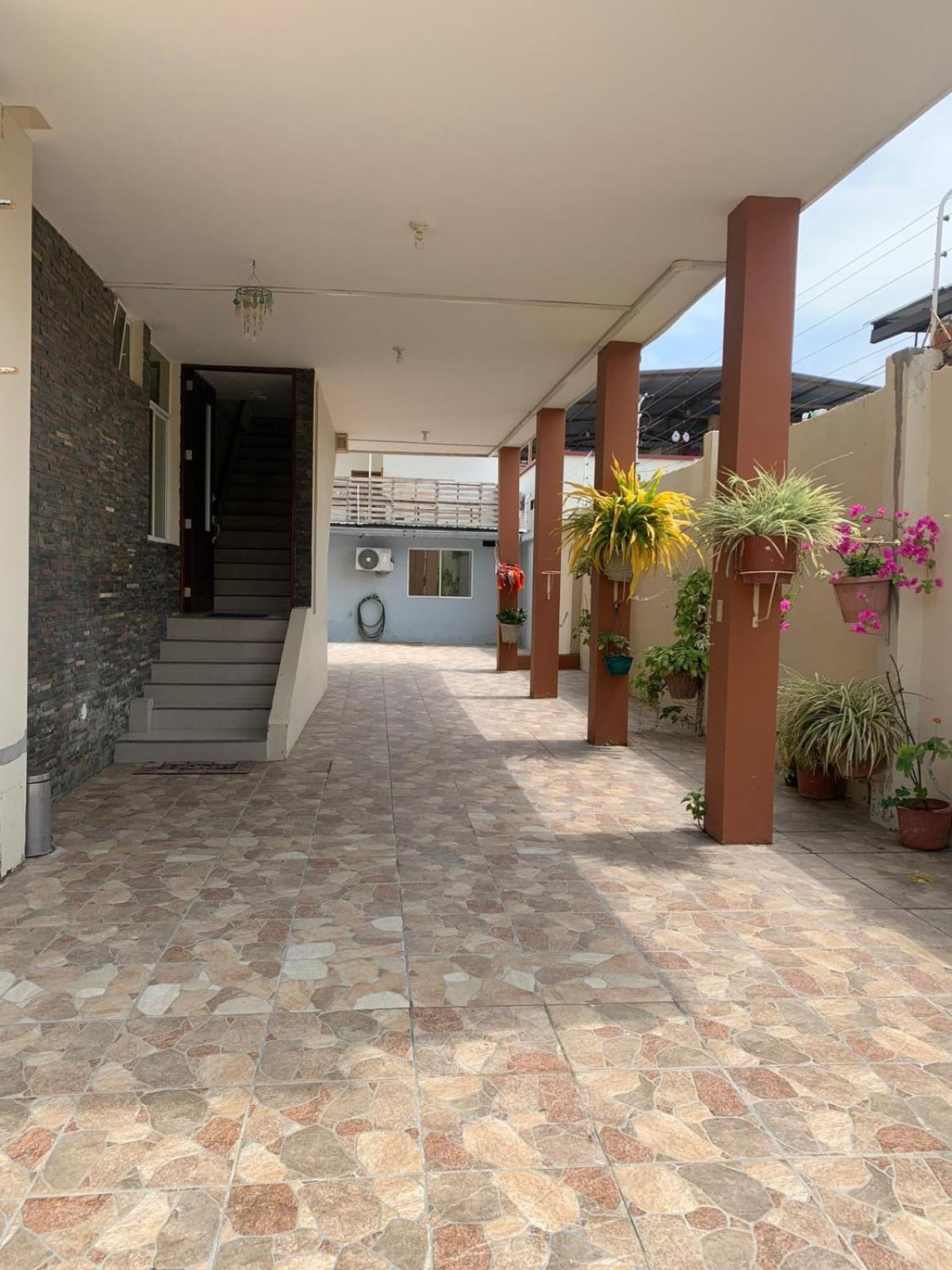 Reef Hostel مانتا المظهر الخارجي الصورة